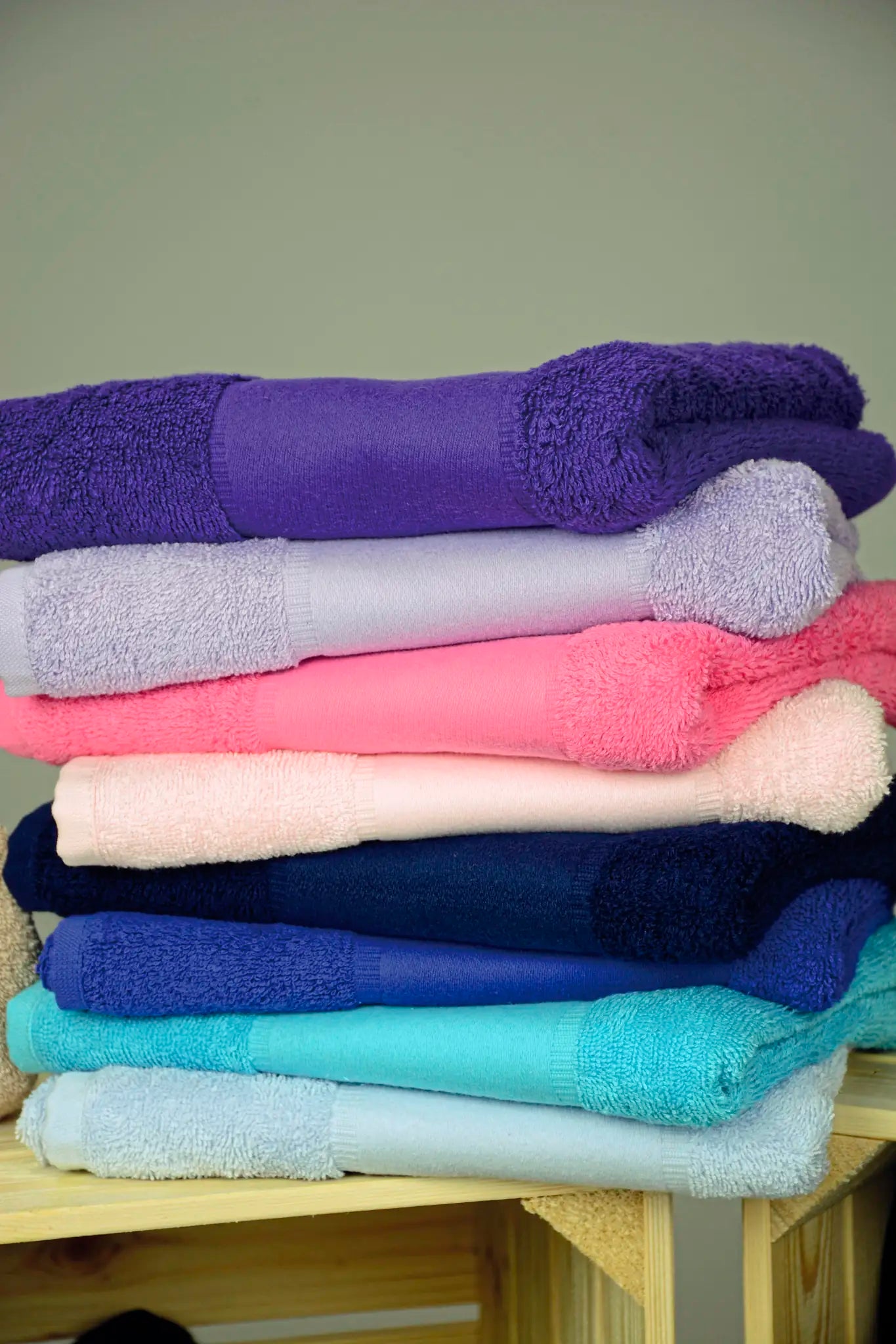 all-groups Guest Towel