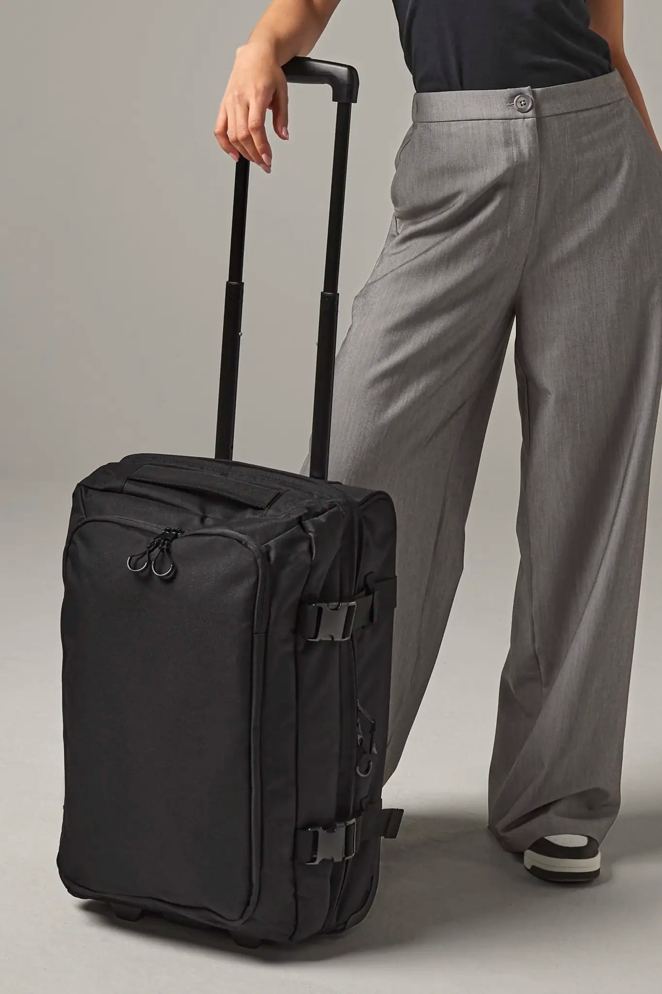 all-groups Escape Carry On Wheelie