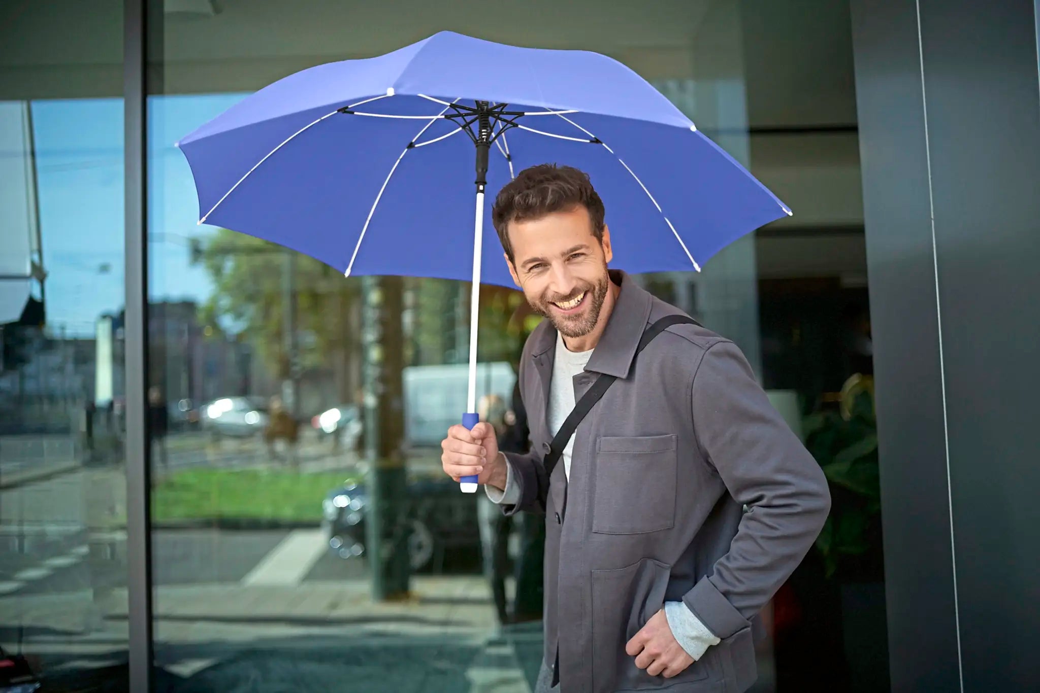 all-groups AC Midsize Umbrella FARE Whiteline