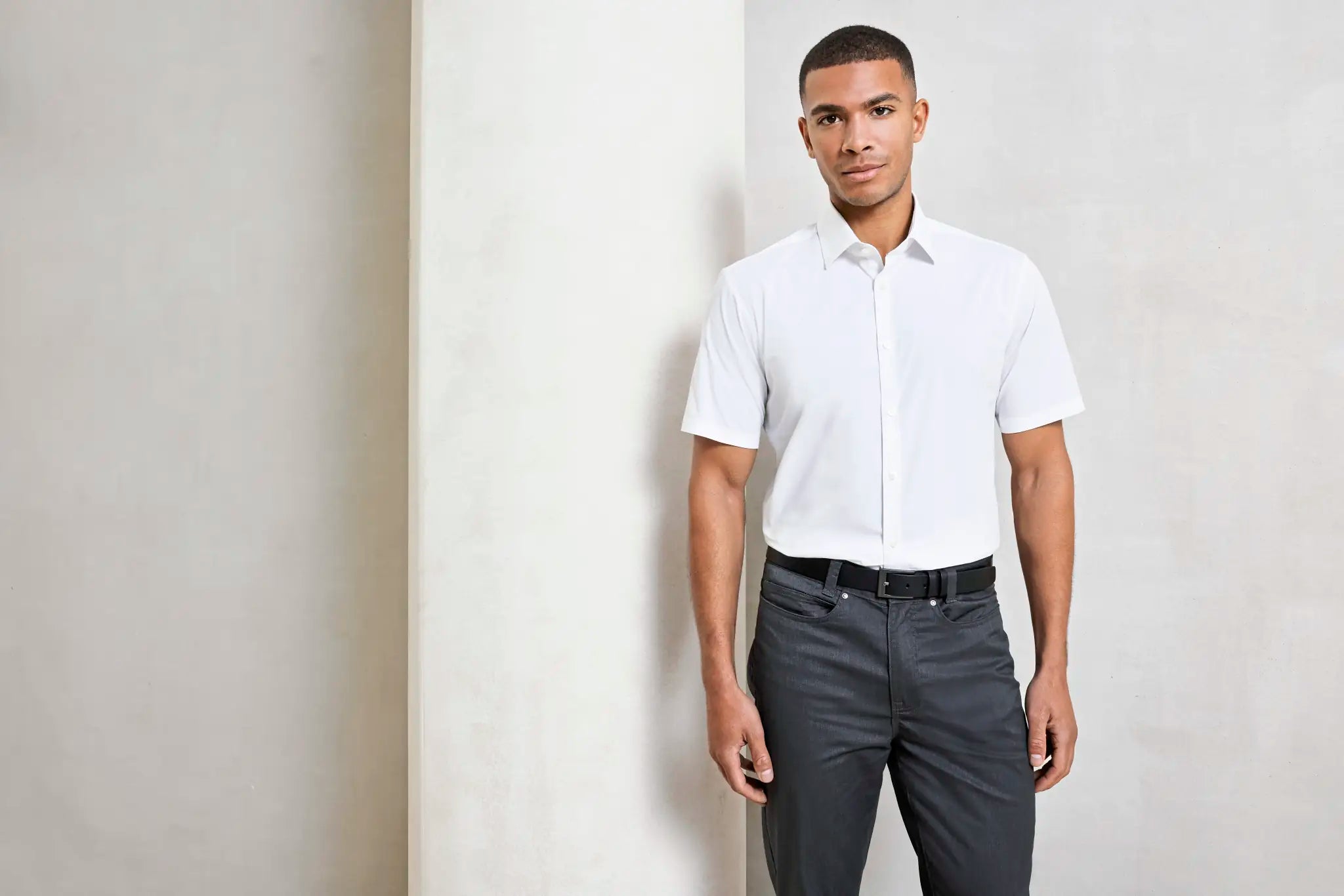 all-groups Men's Stretch Fit Poplin Short Sleeve Cotton Shirt