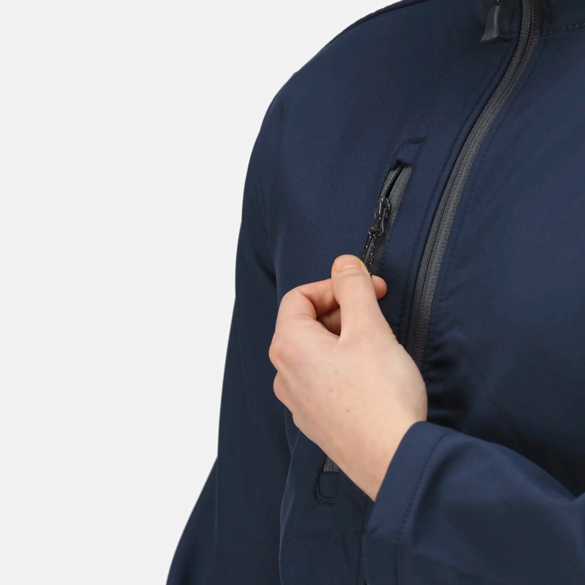 all-groups Men's Honestly Made Recycled Softshell Jacket