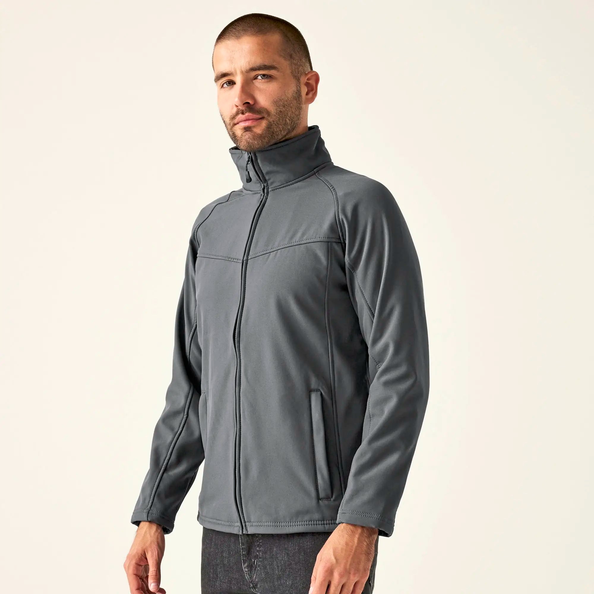 all-groups Men's Uproar Softshell Jacket