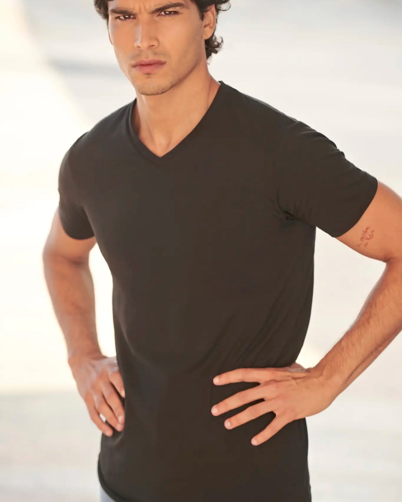 all-groups Men's Feel Good Stretch V Neck T