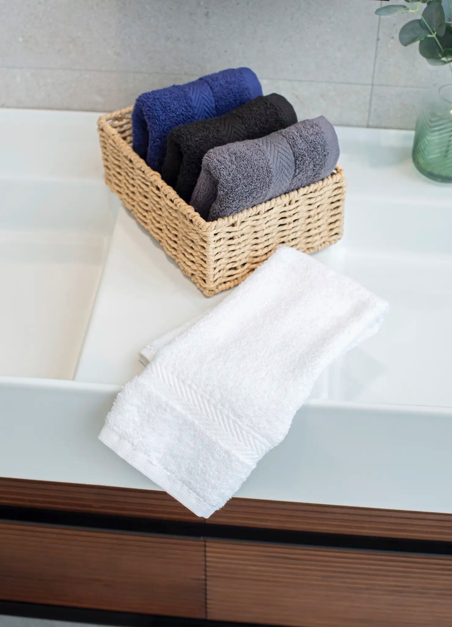 all-groups Luxury Guest Towel