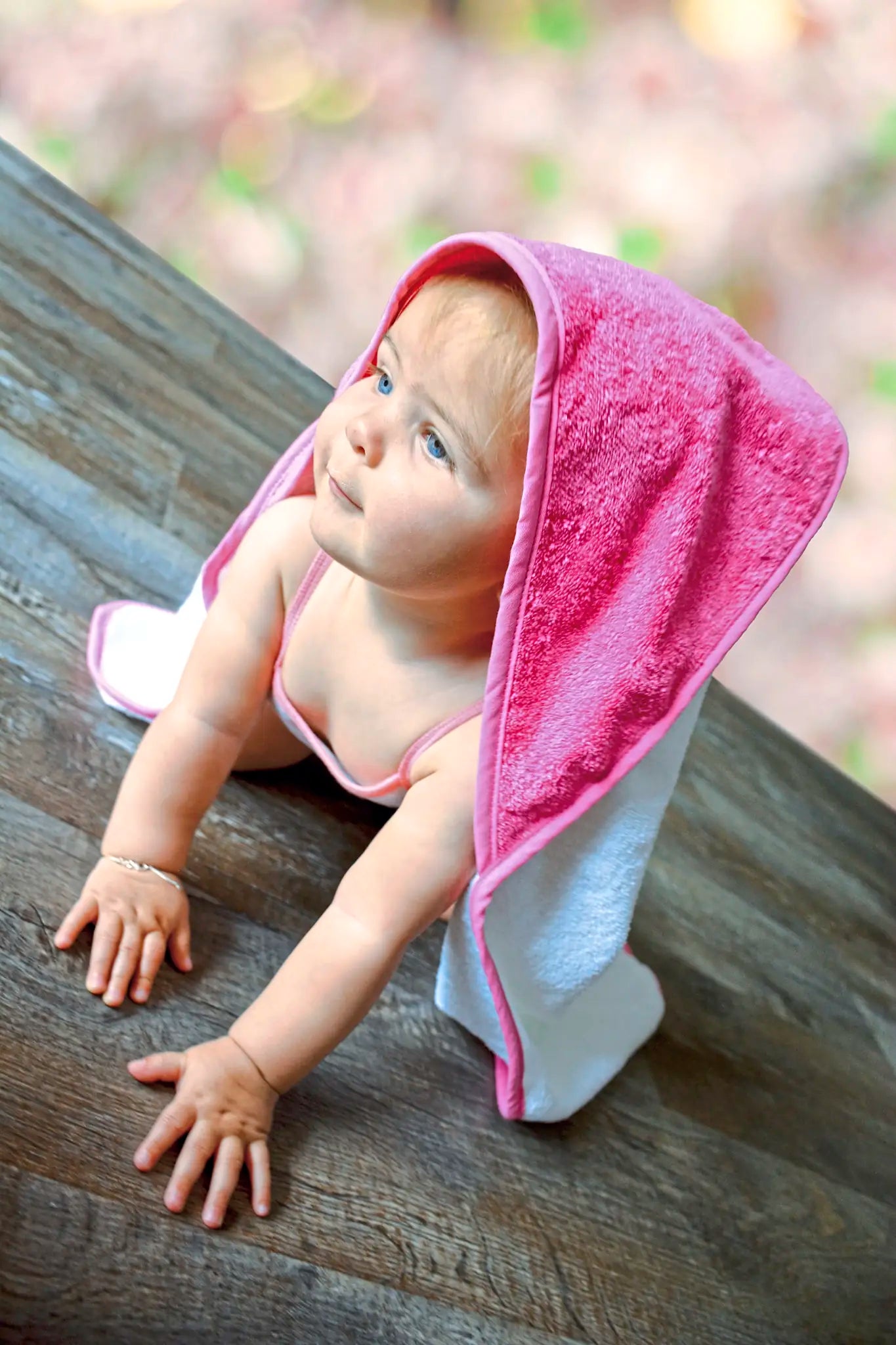 all-groups Babiezz Hooded Towel