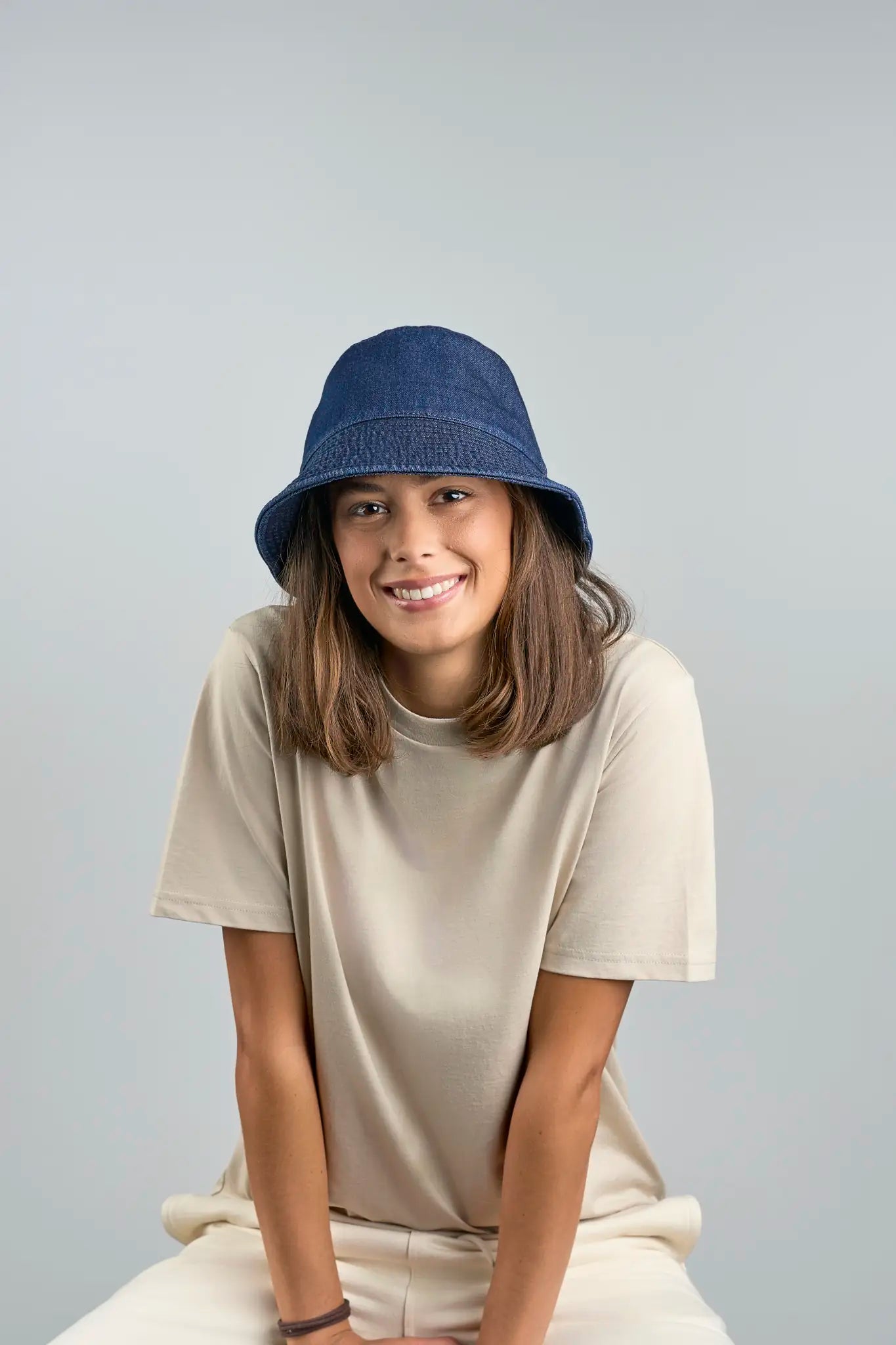 all-groups Dana Hat
