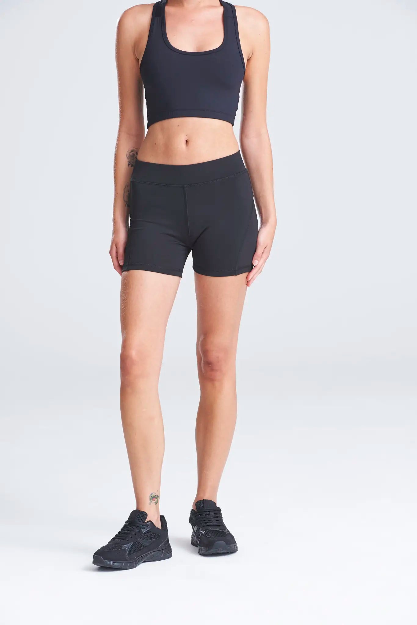 all-groups Women's Cool Training Shorts