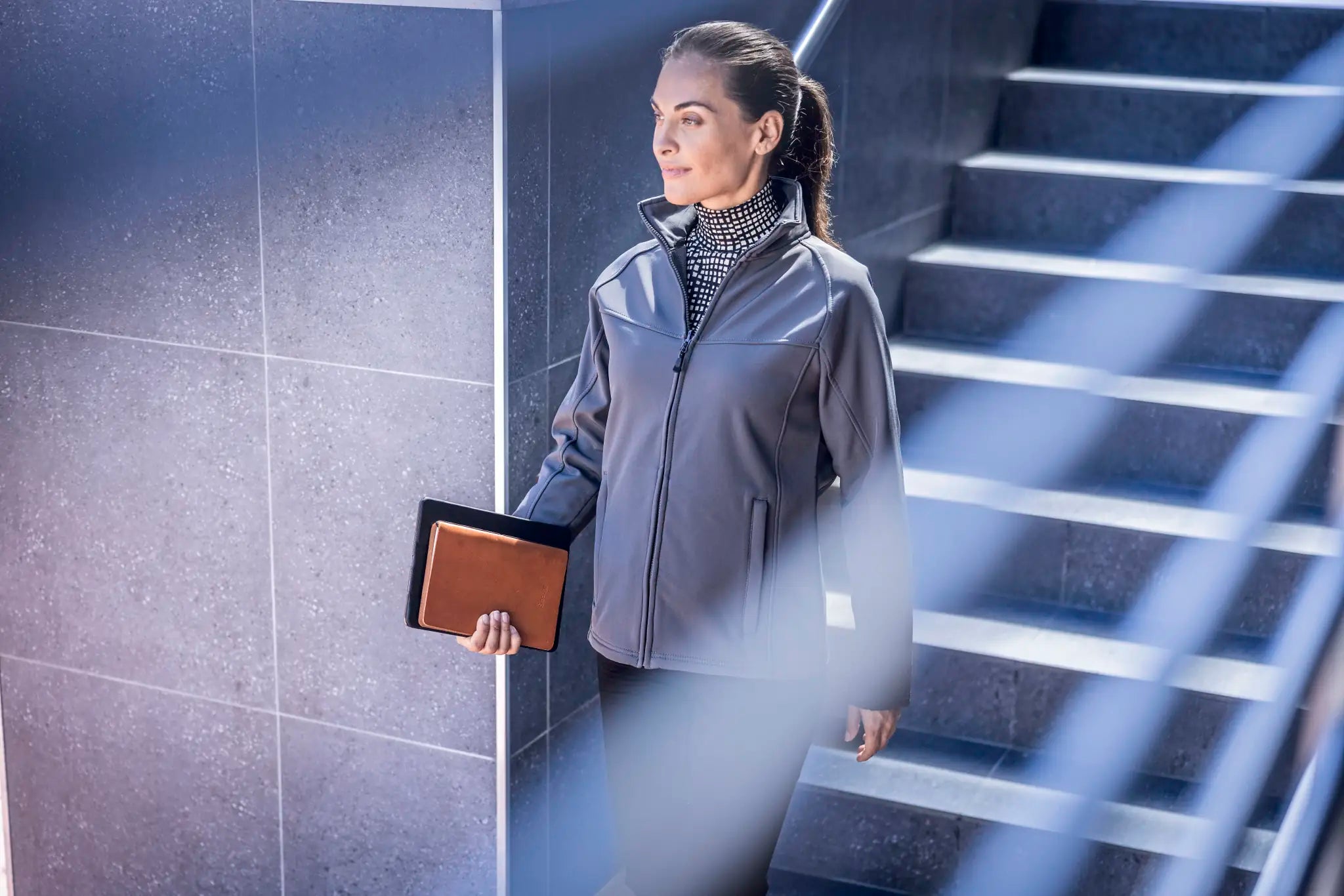 all-groups Women's Uproar Softshell Jacket