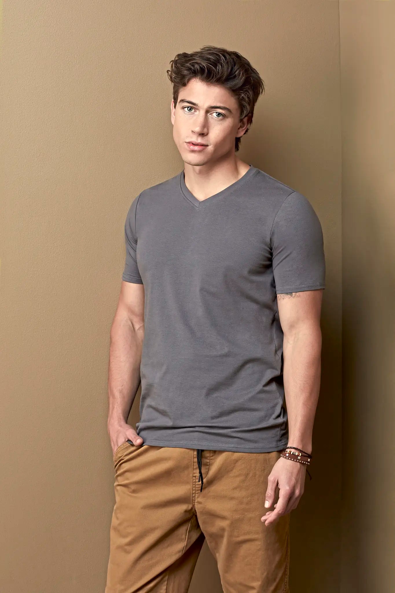 all-groups Men's Stretch T-Shirt V Neck