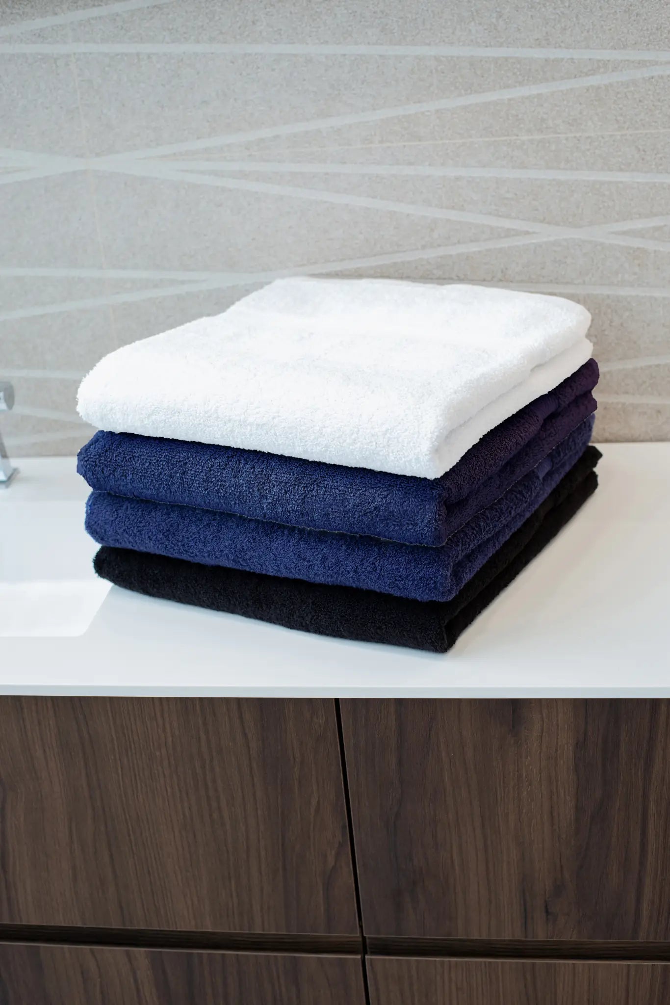 all-groups Luxury Bath Sheet