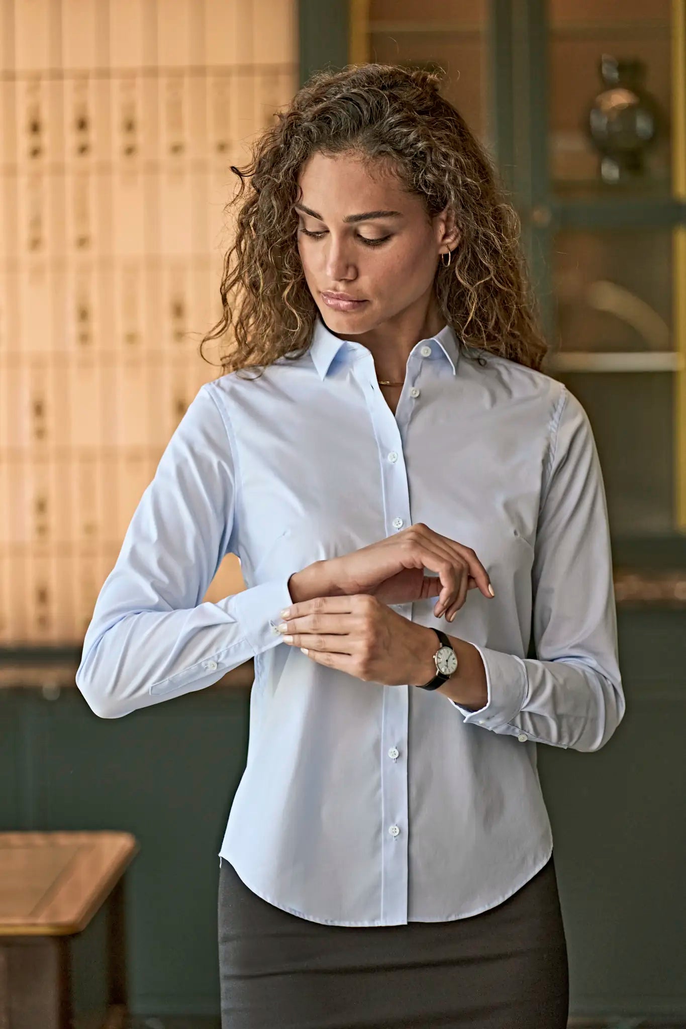 all-groups Women's Stretch Luxury Shirt