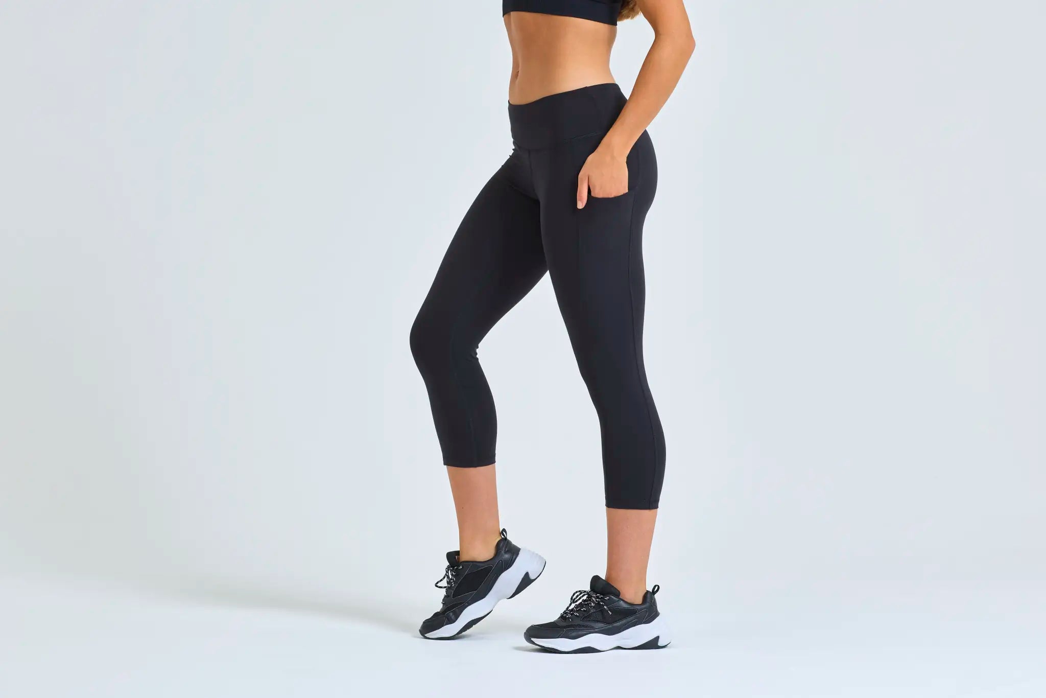 all-groups Women's Recycled Performance Leggings ¾ Length